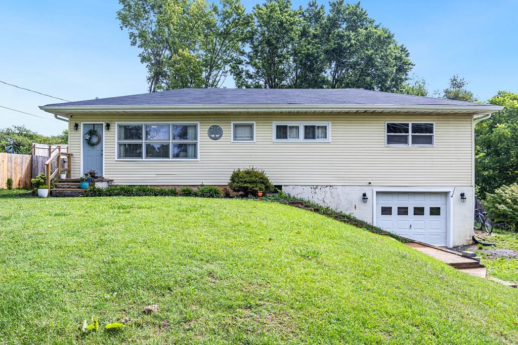 20301 Wood Howell Rd Property Photo