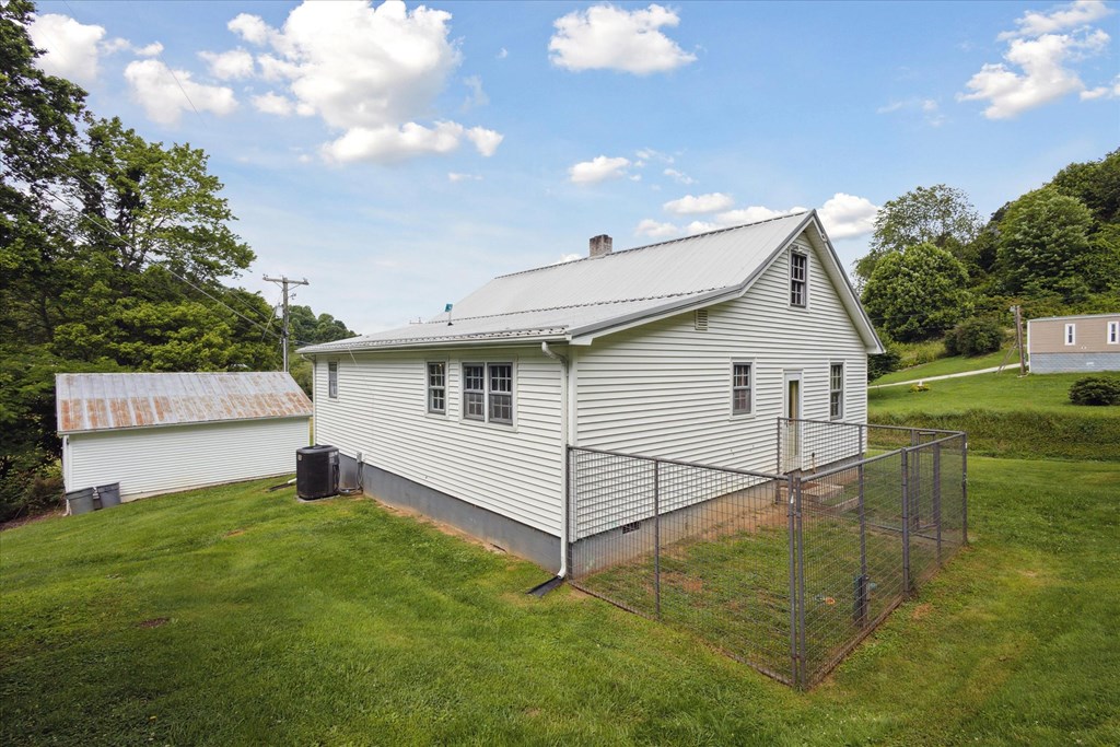 26417 Old Saltworks Road Property Photo 4