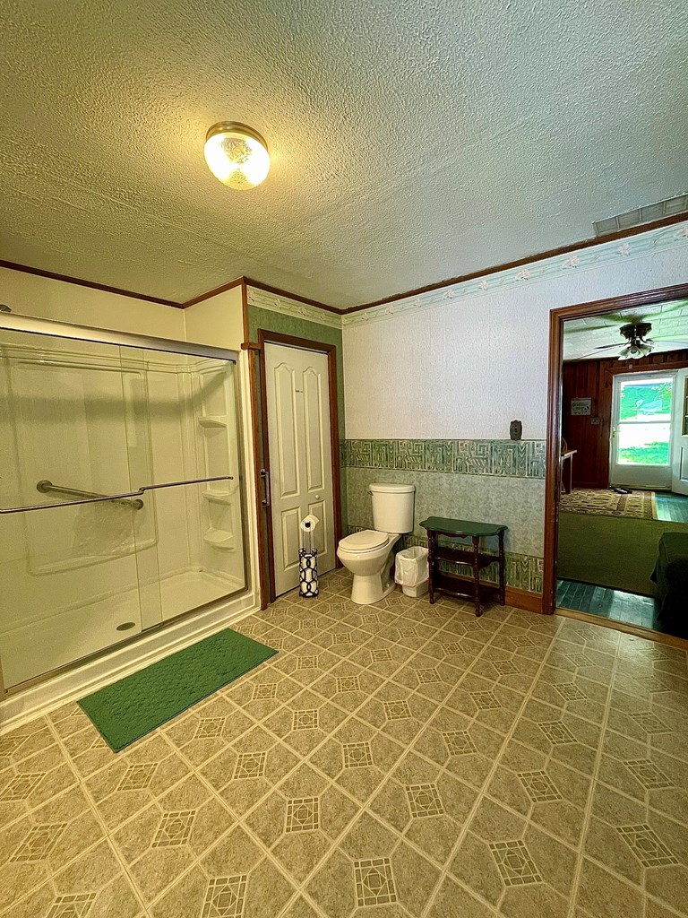 836 Helton Creek Ln Property Photo 22