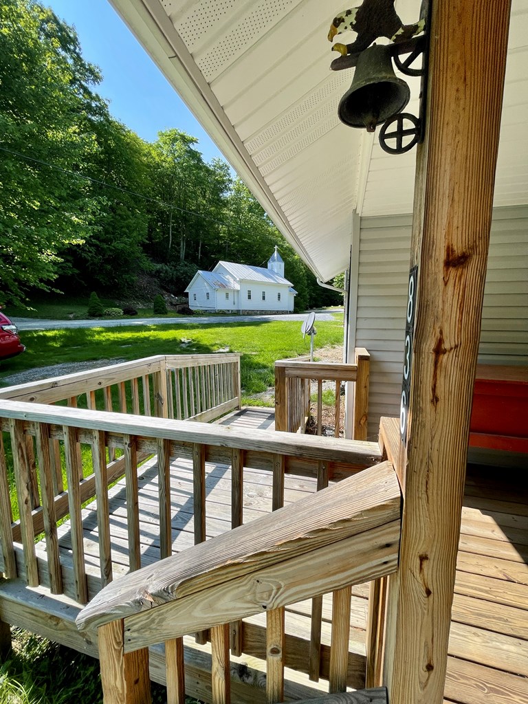 836 Helton Creek Ln Property Photo 26