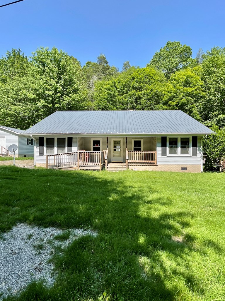 836 Helton Creek Ln Property Photo 44