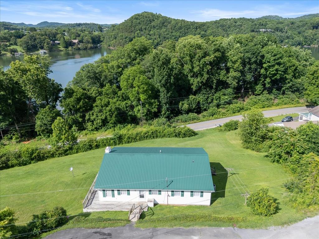 22233 Driftwood Lane Property Photo