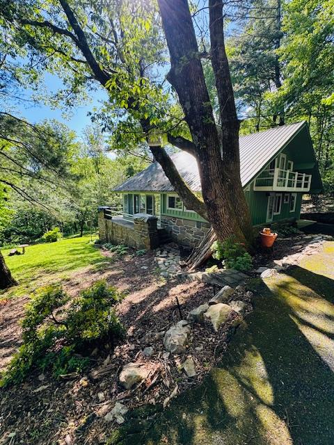 296 Groundhog Hills Rd