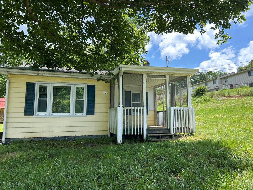 303 Government Plant Road Property Photo 1