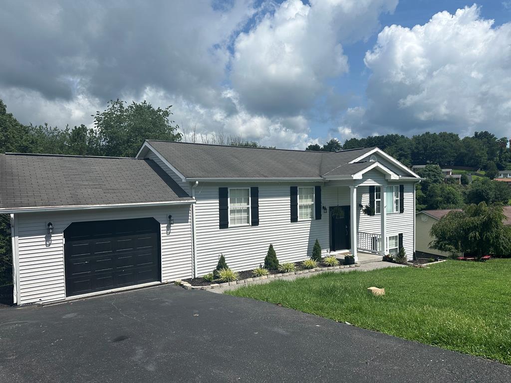 281 Plantation Drive Property Photo 1