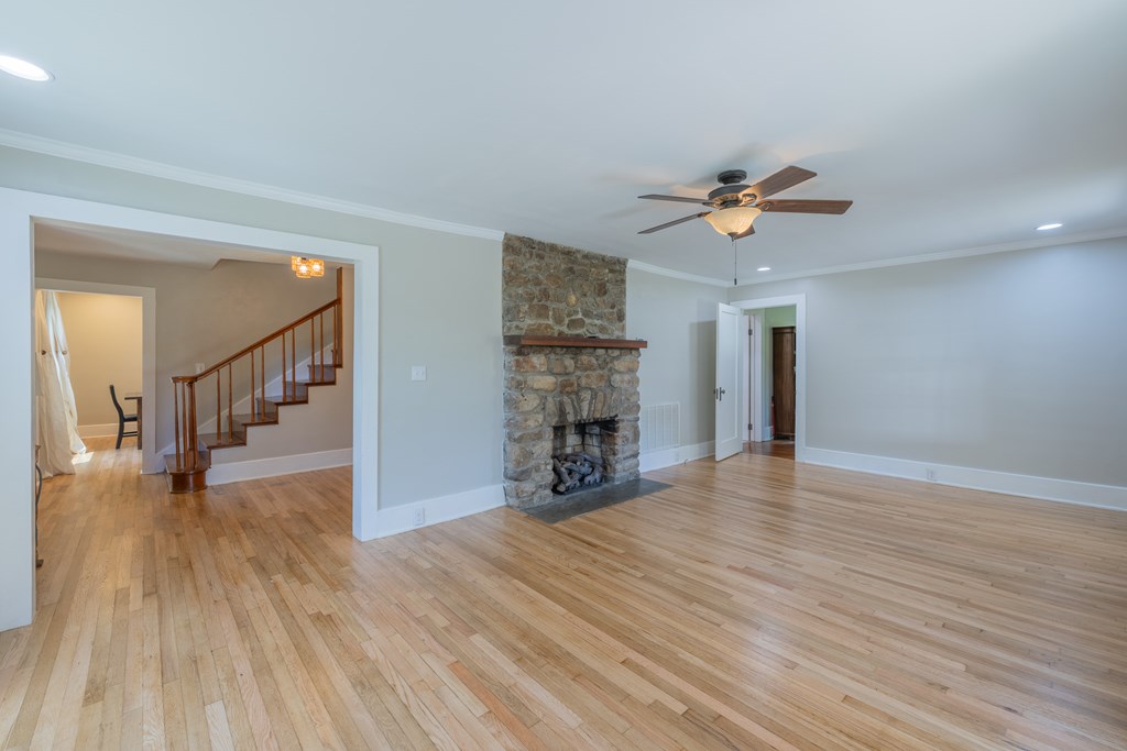 31232 Hollyfield Road Property Photo 5