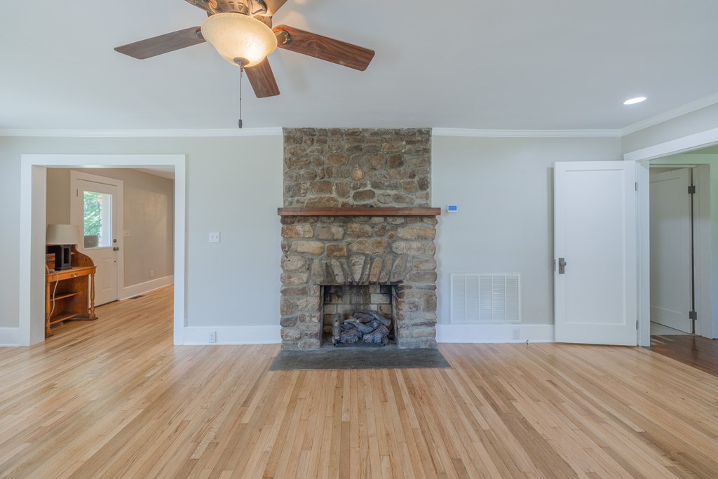 31232 Hollyfield Road Property Photo 10