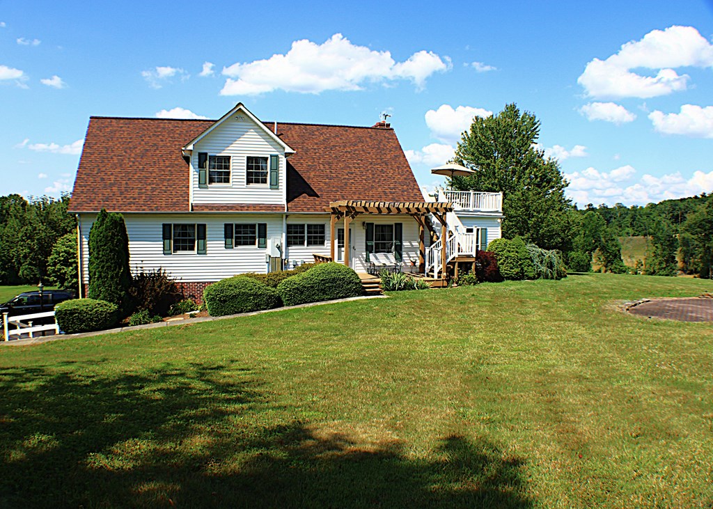 339 Hangar Road Property Photo 4