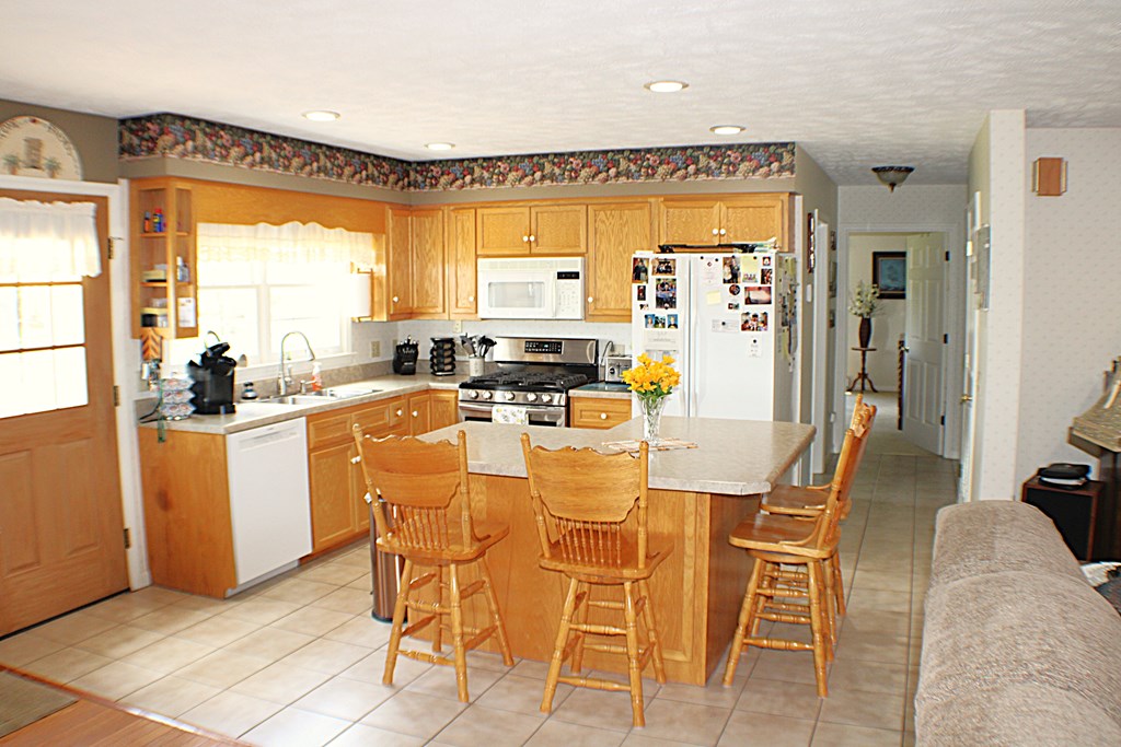 339 Hangar Road Property Photo 17