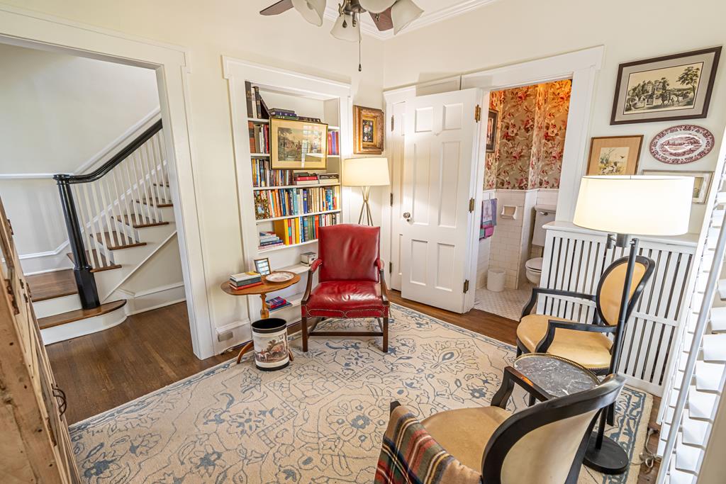 531 Lawrence Avenue Property Photo 31