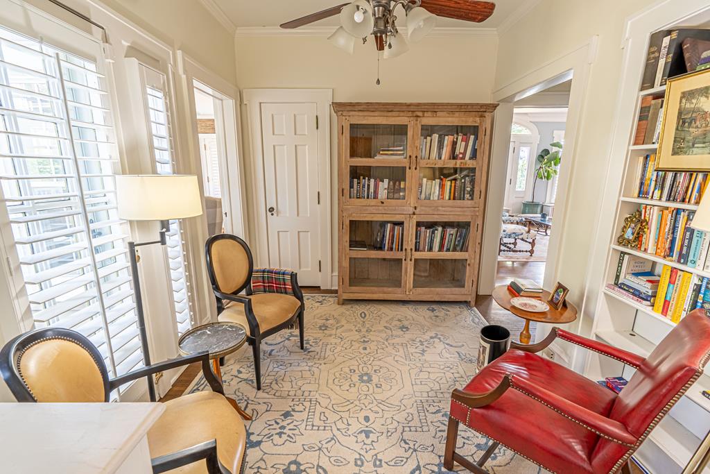 531 Lawrence Avenue Property Photo 33