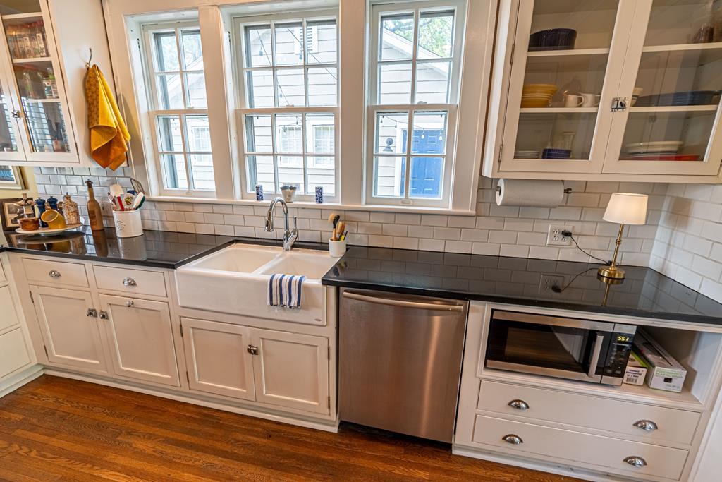 531 Lawrence Avenue Property Photo 41