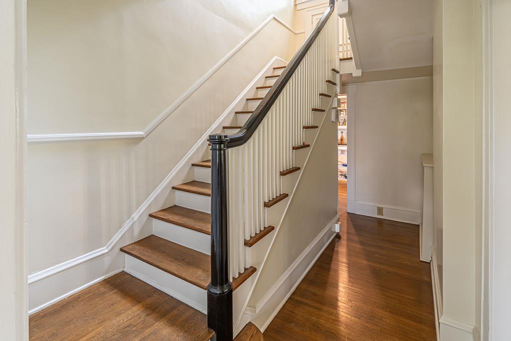 531 Lawrence Avenue Property Photo 57