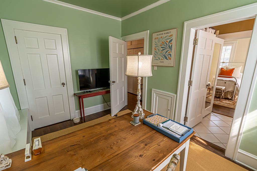 531 Lawrence Avenue Property Photo 62