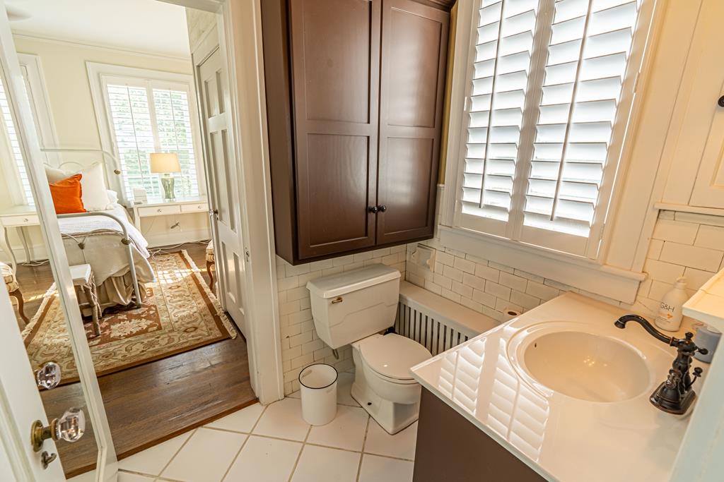 531 Lawrence Avenue Property Photo 64