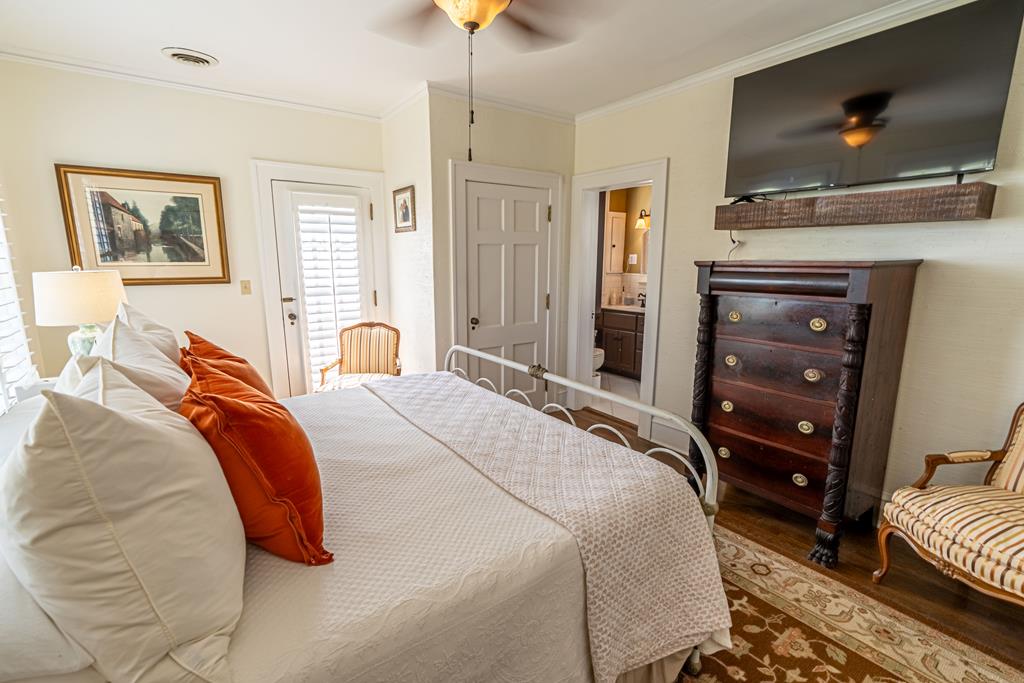 531 Lawrence Avenue Property Photo 66