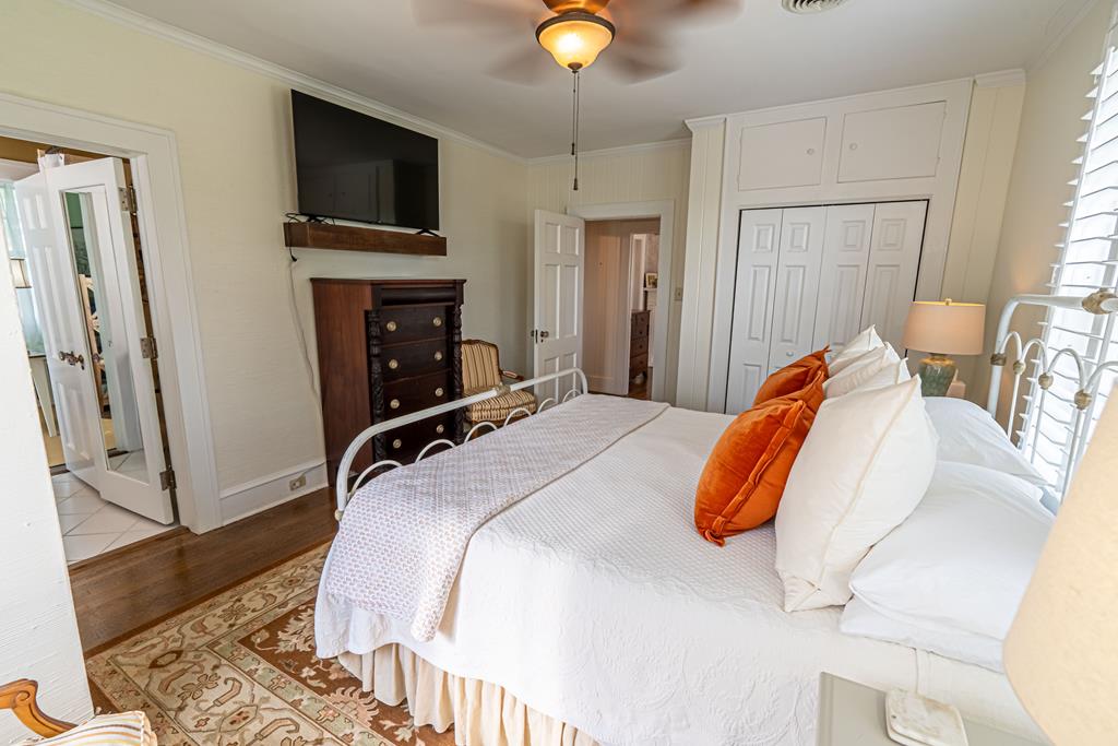 531 Lawrence Avenue Property Photo 68