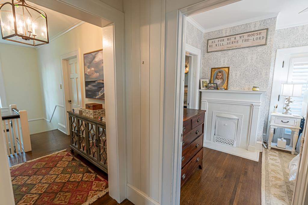 531 Lawrence Avenue Property Photo 69