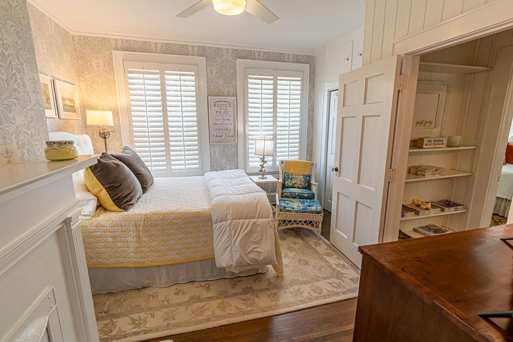 531 Lawrence Avenue Property Photo 72