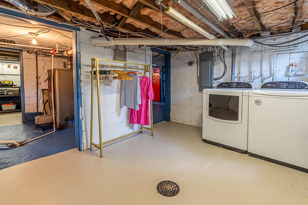 531 Lawrence Avenue Property Photo 82