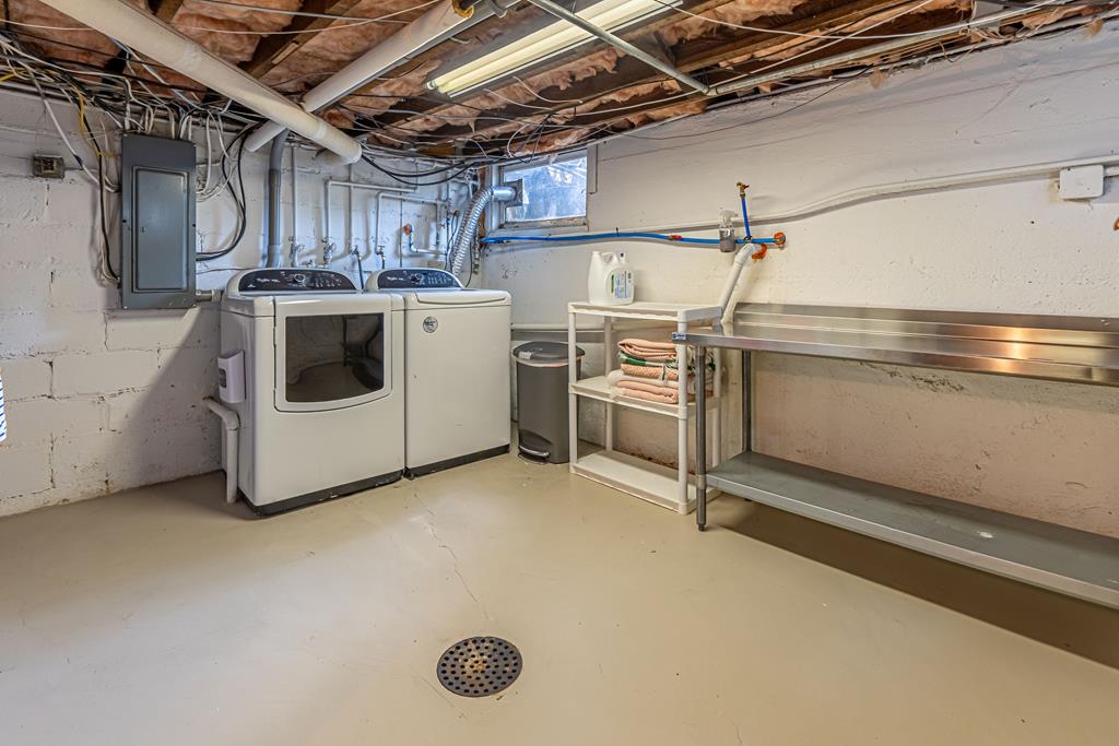 531 Lawrence Avenue Property Photo 83