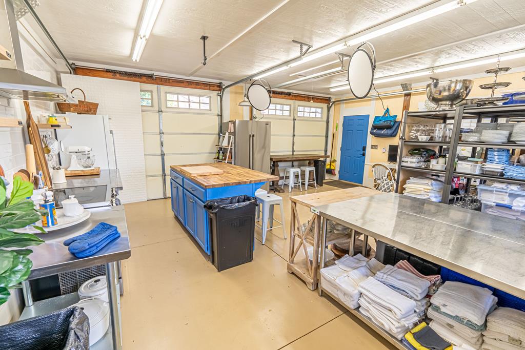 531 Lawrence Avenue Property Photo 88