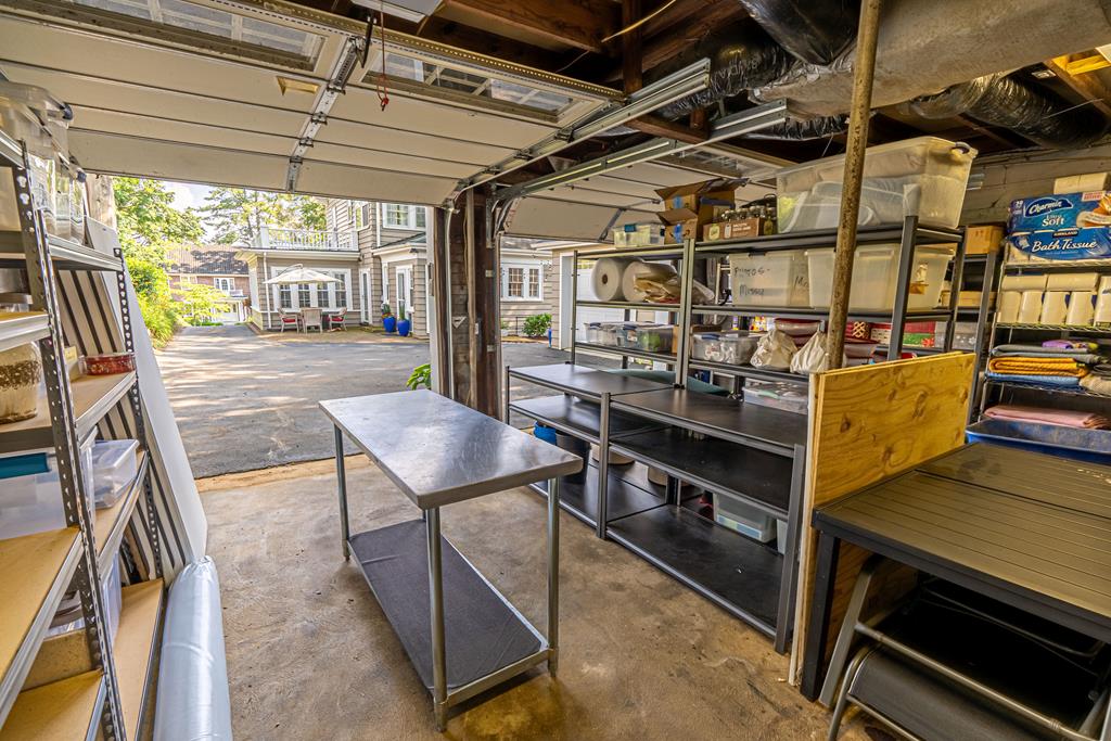 531 Lawrence Avenue Property Photo 91