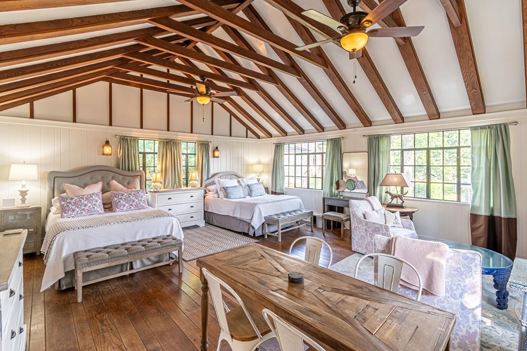 531 Lawrence Avenue Property Photo 95