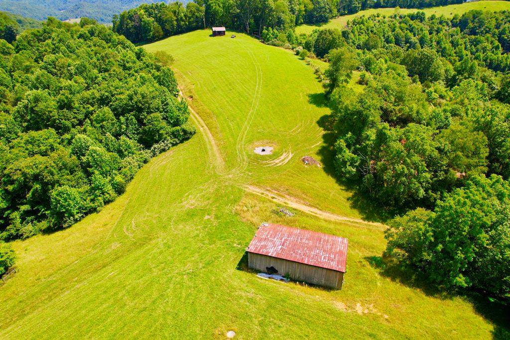582 Hunters Lane Property Photo