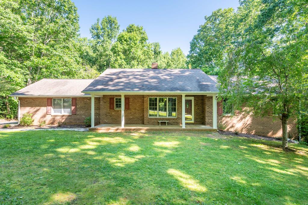 145 White Oak Drive Property Photo 1