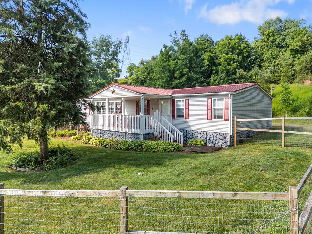 2109 Walton Furnace Rd Property Photo 1