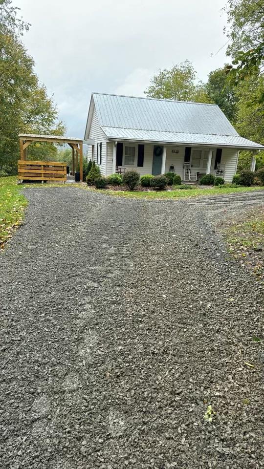 67 Bear Den Lane Property Photo 1
