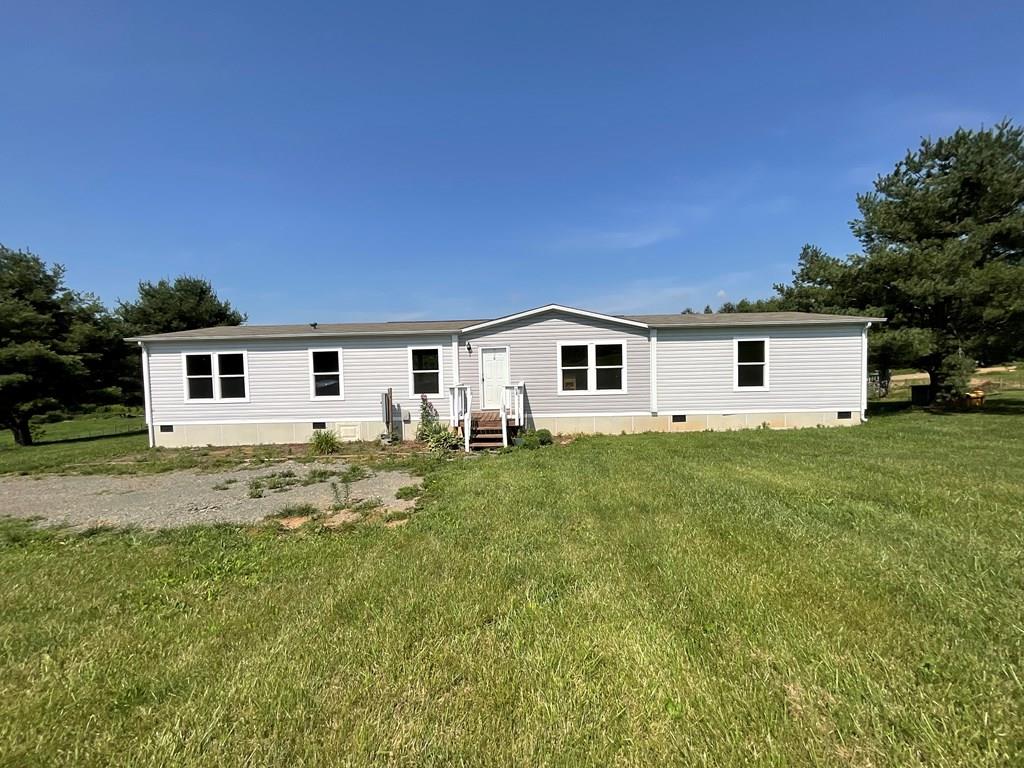 94 Crestview Ln Property Photo 1