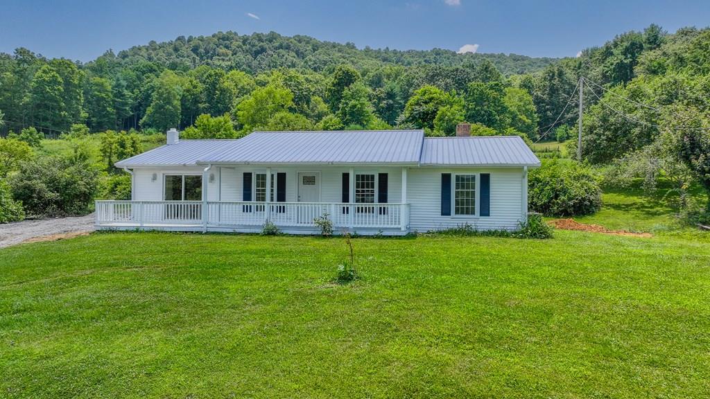206 Spring Hollow Road Property Photo 1