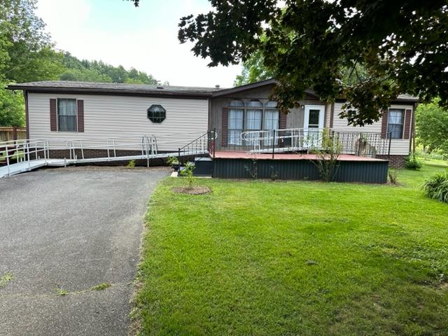 32 Stoneacres Ln. Property Photo 1