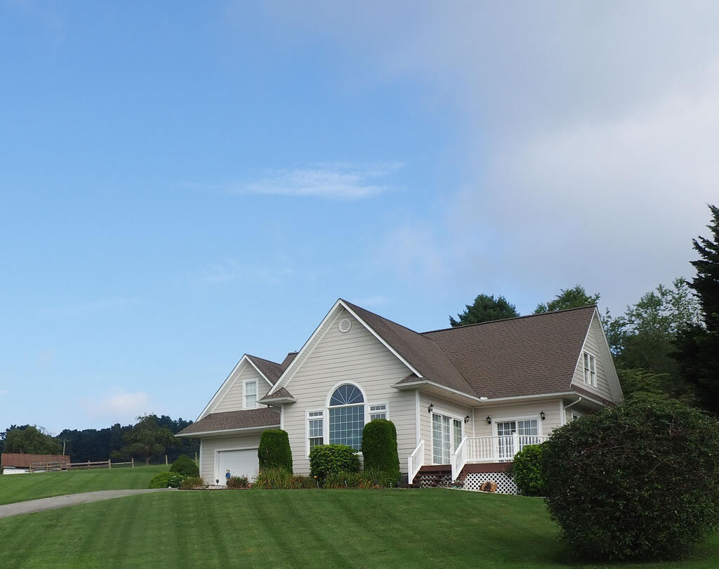 19 Lone Oak Court Property Photo 1