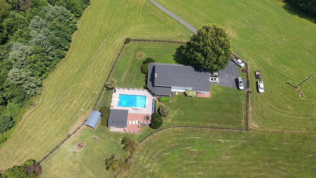 641 Vaughn Brooks Rd. Property Photo 6