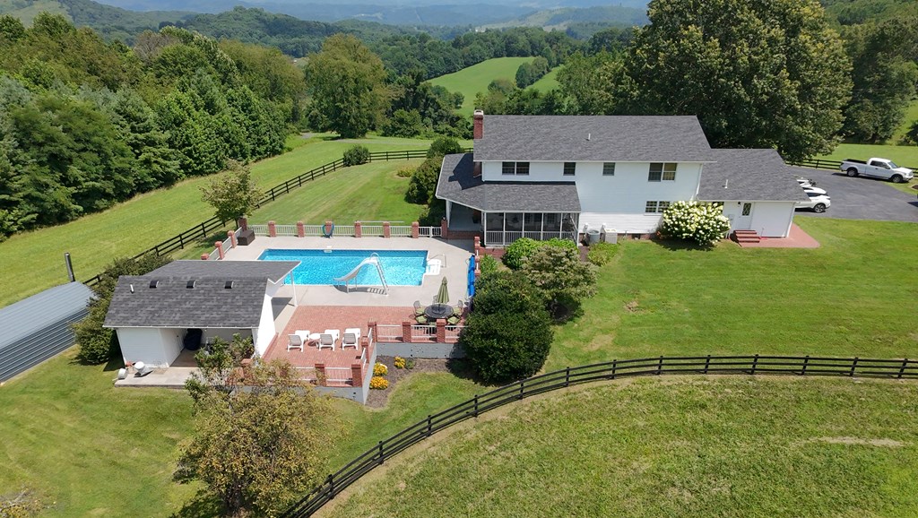 641 Vaughn Brooks Rd. Property Photo 9