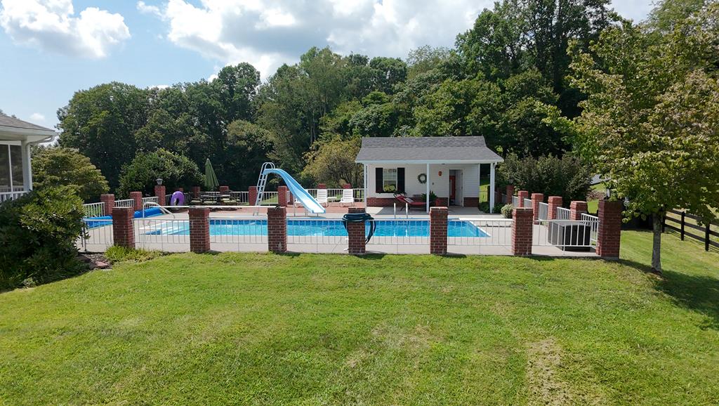 641 Vaughn Brooks Rd. Property Photo 15