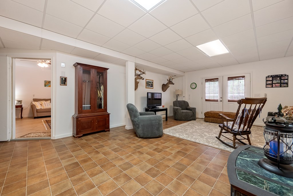 409 Whispering Pines Rd Property Photo 53