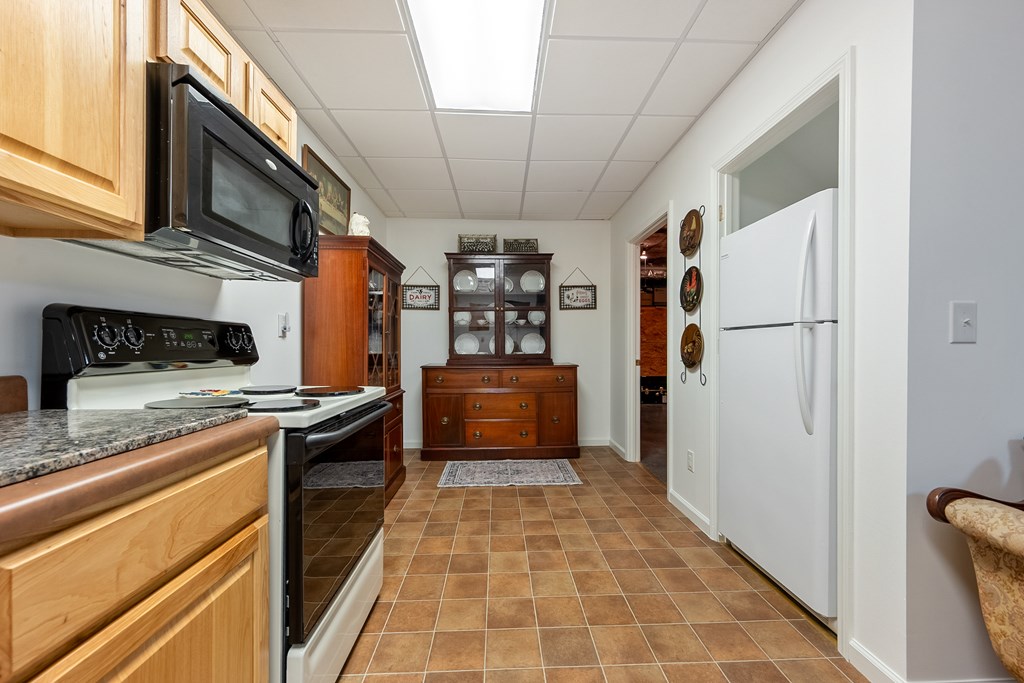 409 Whispering Pines Rd Property Photo 59