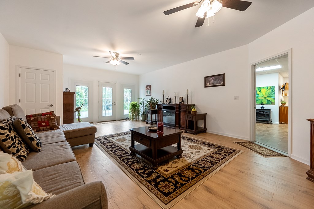 409 Whispering Pines Rd Property Photo 67