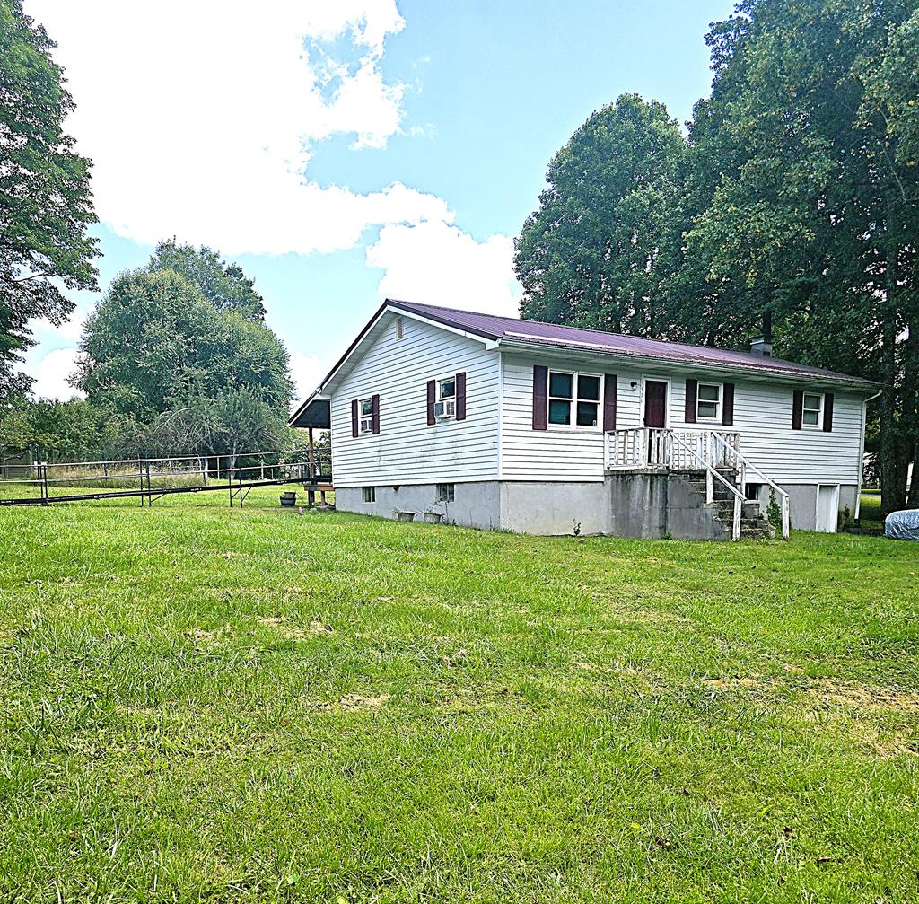 111 Roseville Property Photo 1