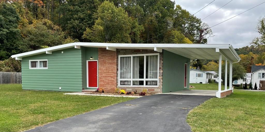 523 Docie St Property Photo 1