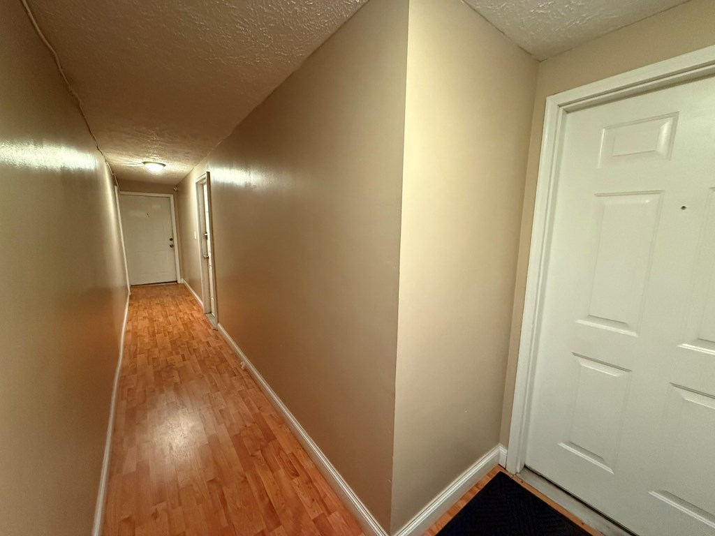145 Suffolk Ave Property Photo 31