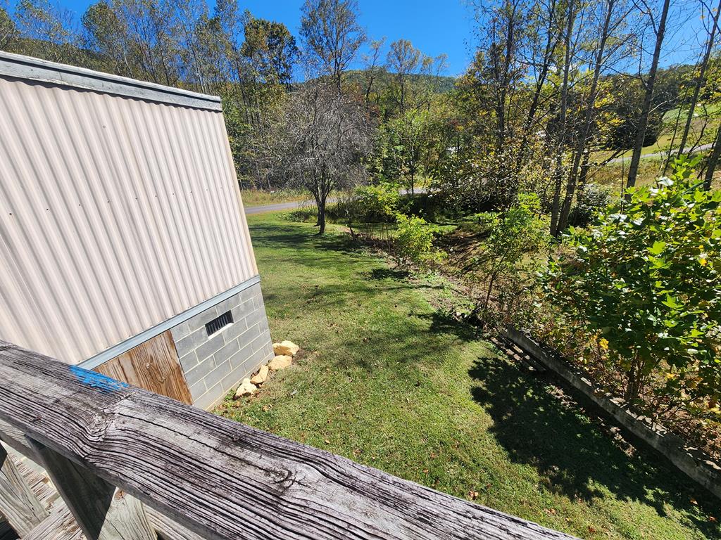 947 Valley End Property Photo 12