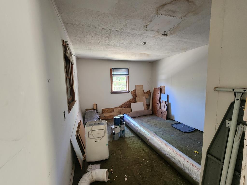 947 Valley End Property Photo 31