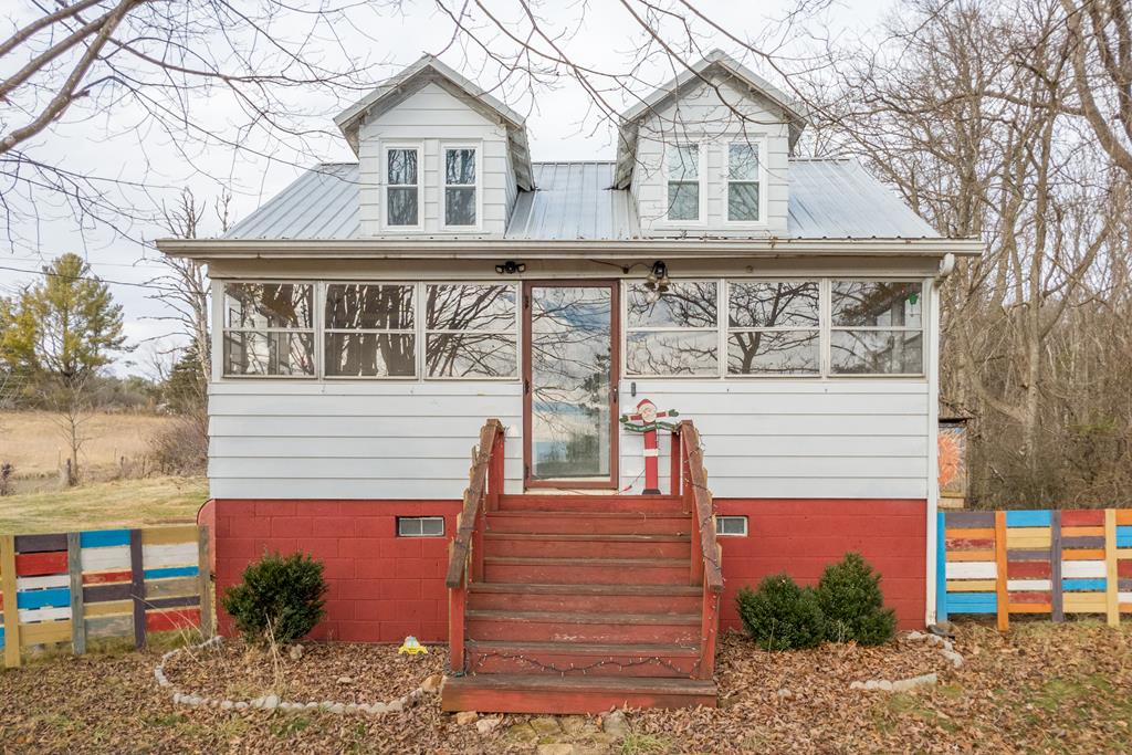 4722 Ivanhoe Rd Property Photo 1