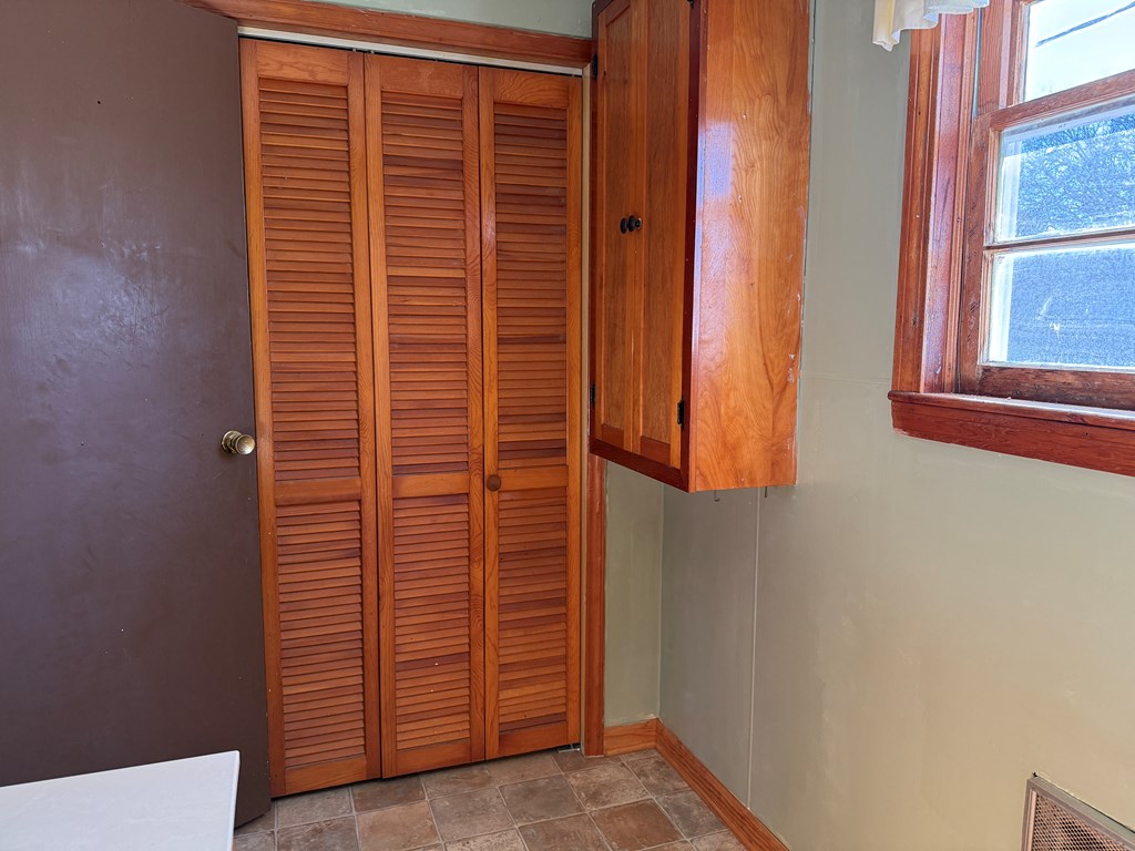 2282 Old Pipers Gap Property Photo 40