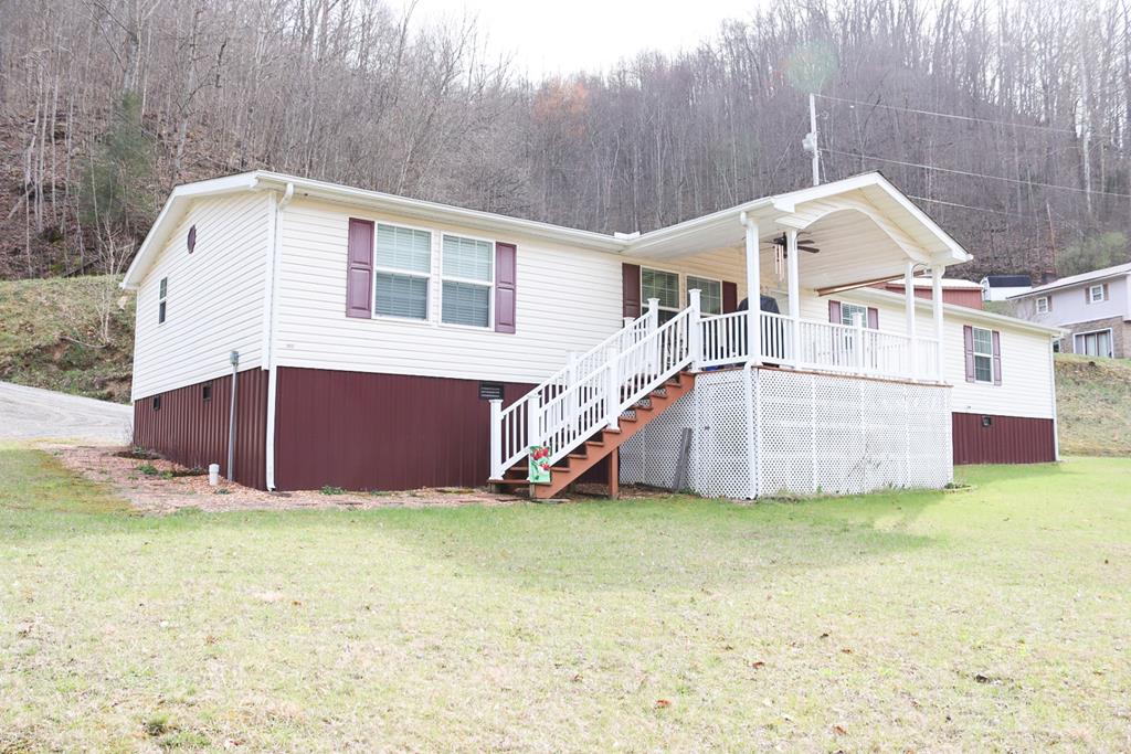 1195 Peeled Poplar Road Property Photo 1